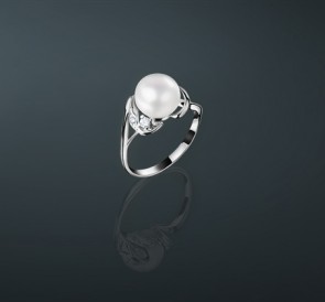 Серебряное кольцо с жемчугом к-211057: белый пресноводный жемчуг, серебро 925°