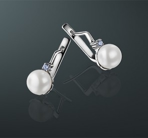 Серебряные серьги с жемчугом фианиты с-220253: белый пресноводный жемчуг, серебро 925° Серебряные серьги с жемчугом фианиты с-220253: белый пресноводный жемчуг, серебро 925°