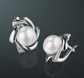 Серебряные серьги с жемчугом фианиты с-221263: белый пресноводный жемчуг, серебро 925° Серебряные серьги с жемчугом фианиты с-221263: белый пресноводный жемчуг, серебро 925°