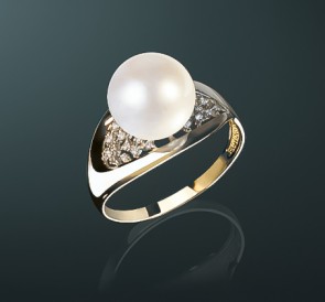 Золотое кольцо с жемчугом к-110886б: белый пресноводный жемчуг, золото 585°