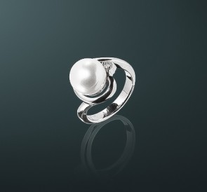 Серебряное кольцо с жемчугом к-560250: белый пресноводный жемчуг, серебро 925° Серебряное кольцо с жемчугом к-560250: белый пресноводный жемчуг, серебро 925°