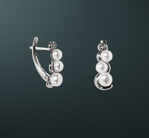 Серебряные серьги с жемчугом с-230857: белый пресноводный жемчуг, серебро 925° Серебряные серьги с жемчугом с-230857: белый пресноводный жемчуг, серебро 925°