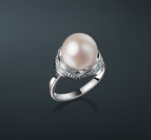 Серебряное кольцо с жемчугом к-763: белый пресноводный жемчуг, серебро 925°