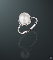 Серебряное кольцо с жемчугом - фото 1